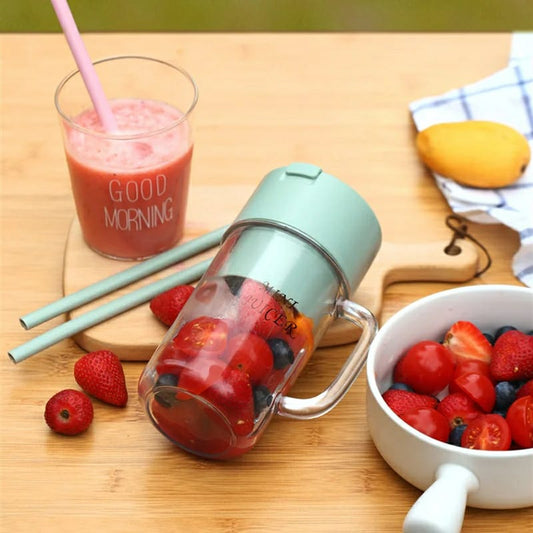 New Rechargeable Portable Juicer with Straw